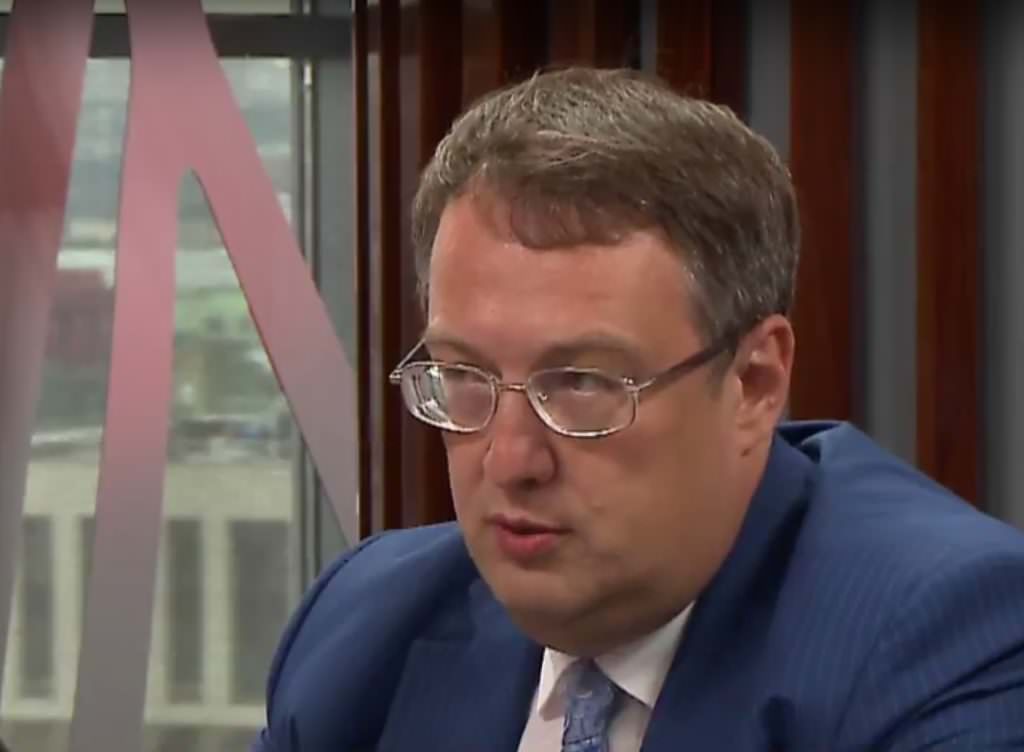 Депутати, що проривали кордон, хочуть виправити документи заднім числом — Геращенко