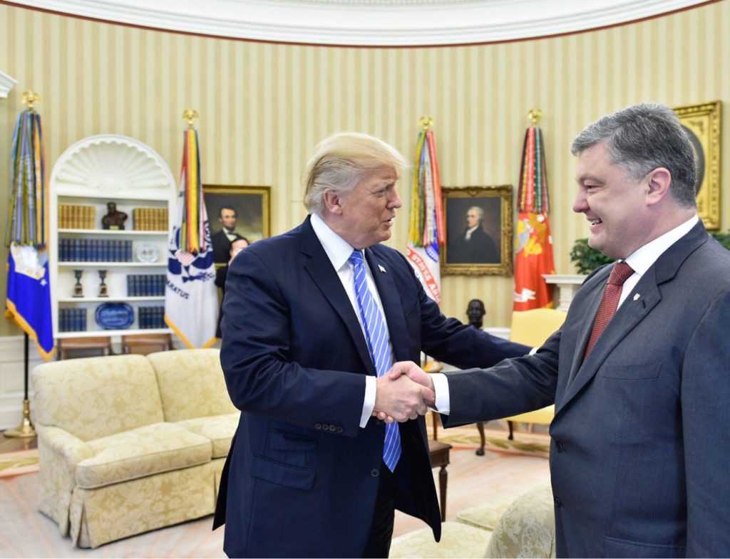 Порошенко про американське вугілля: Сьогодні Росія втратила ще один інструмент енергетичного шантажу