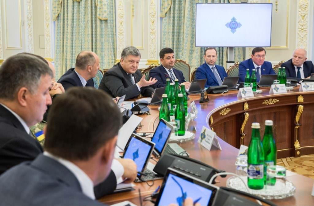 Порошенко: Україна здатна стримувати в п’ять разів більшу армію РФ
