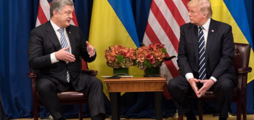 Петро Порошенко та Дональд Трамп під час зустрічі 21 вересня 2017 року