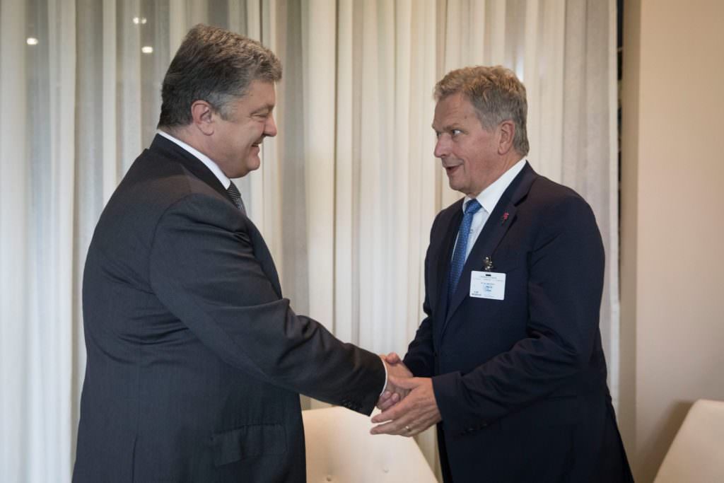 Петро Порошенко та президент Фінляндської Республіки скоординували підходи щодо можливого розміщення миротворчої місії ООН на Донбасі