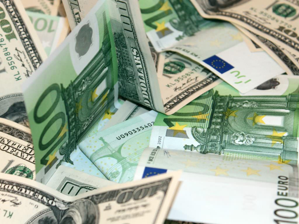 Міжнародні резерви України сягнули максимуму з початку 2014 року