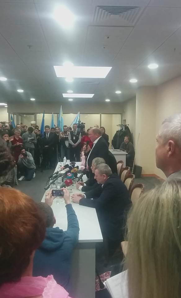 Повернення в Україну Ільмі Умерова та Ахтема Чийгоза