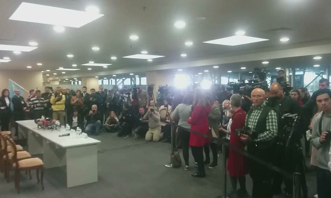 Повернення в Україну Ільмі Умерова та  Ахтема Чийгоза