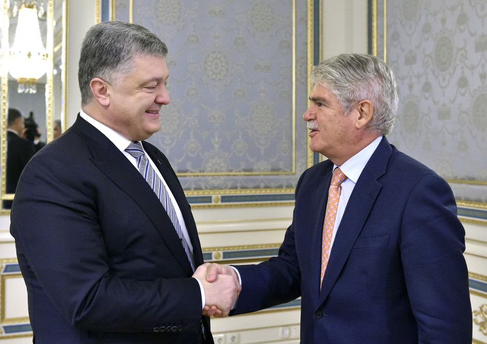 МИД Испании подчеркнуло необходимость сохранения существующего режима санкций против России