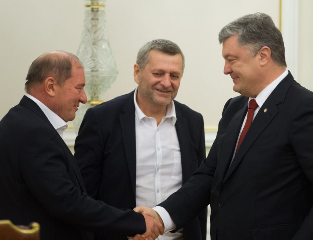 Порошенко: Звільнення українських заручників з Росії та окупованих територій – пріоритет України