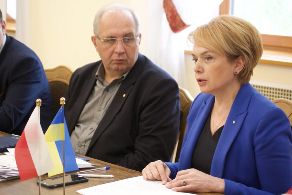 Україна планує створити систему відстеження працевлаштування випускників ВНЗ