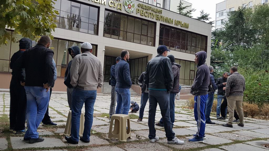 Окупаційний суд у Криму продовжив арешт фігурантам “справи Хізб ут-Тахрір”