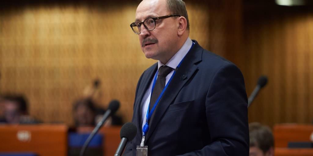 Представник Угорщини в ПАРЄ звинуватив Україну в створенні напруги