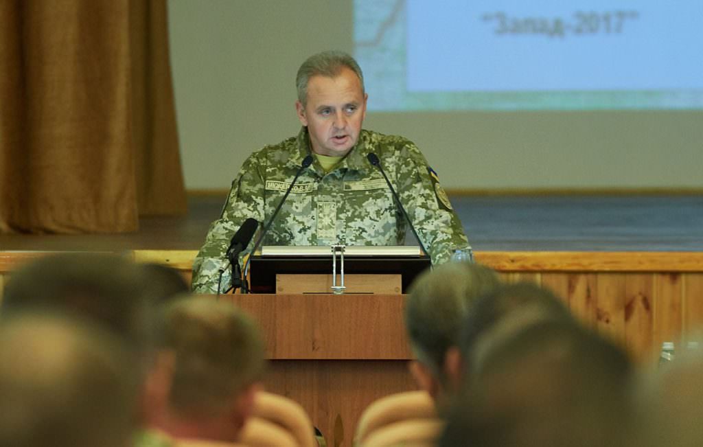 Вибухи на військових арсеналах мають ознаки диверсії – Муженко