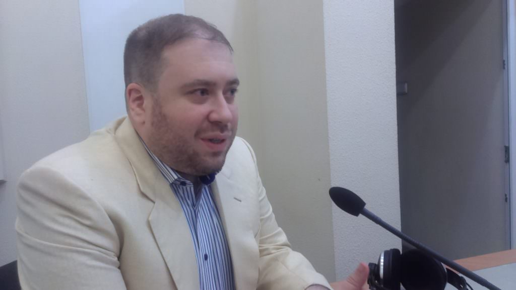 Путін – це та людина, яка хотіла б скласти компанію і королю Таїланду, і Єлизаветі ІІ – експерт