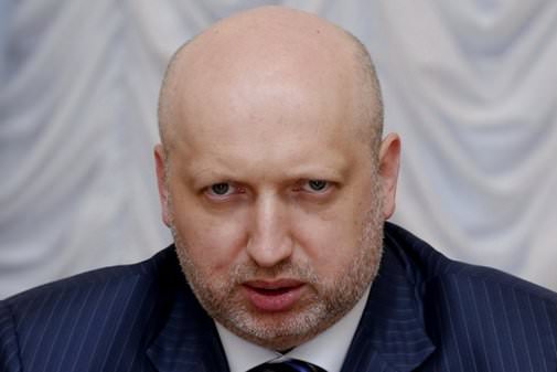 Військові відмовлялись стріляти: Турчинов пояснив причину створення добробатів