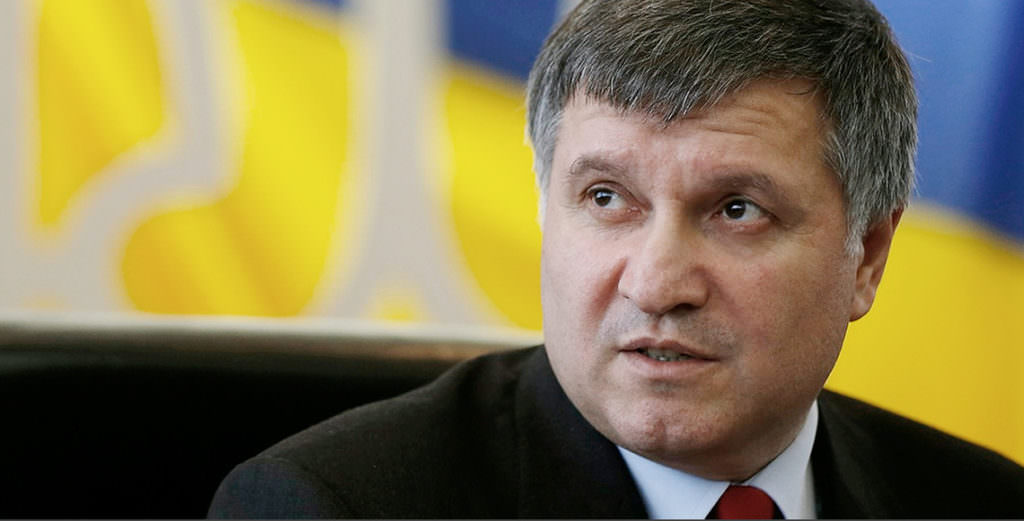 Скажені собаки Путіна: Аваков назвав чисельність та озброєння російсько-окупаційних військ на Донбасі