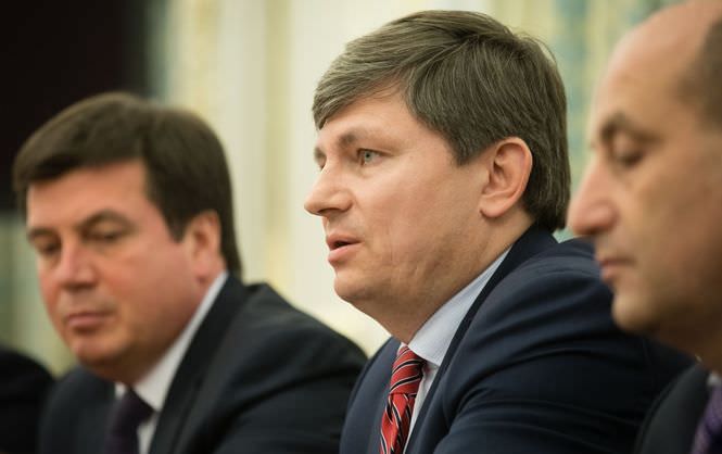 “The Economist” занепокоєний, що Путіна на виборах президента України найбільше влаштує Тимошенко — Герасимов
