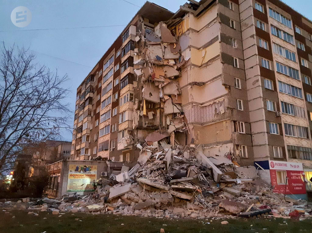 Взрыв в жилом доме в Ижевске: видео взрыва