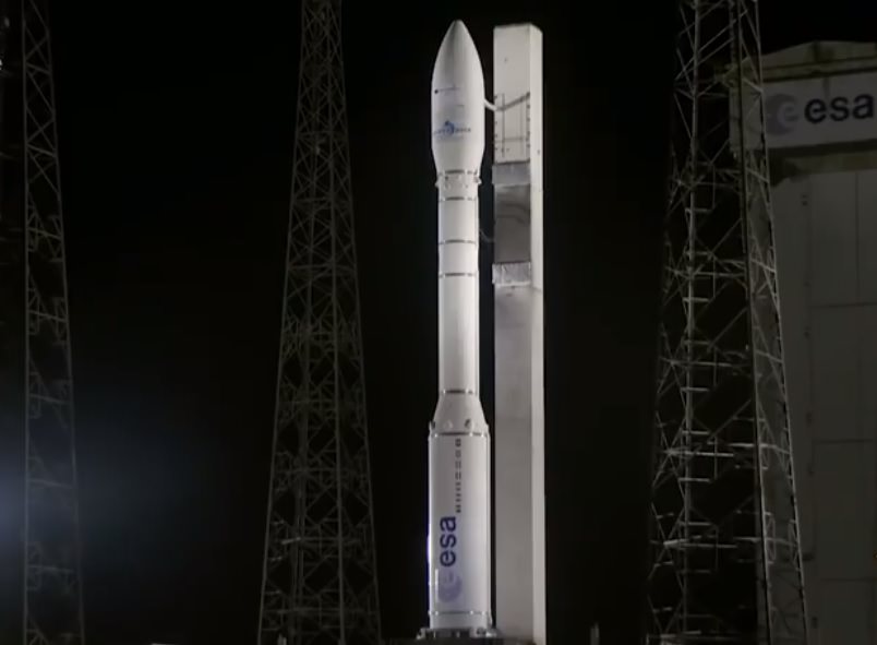 Европейская ракета-носитель Vega с украинским двигателем успешно стартовала с космодрома Куру
