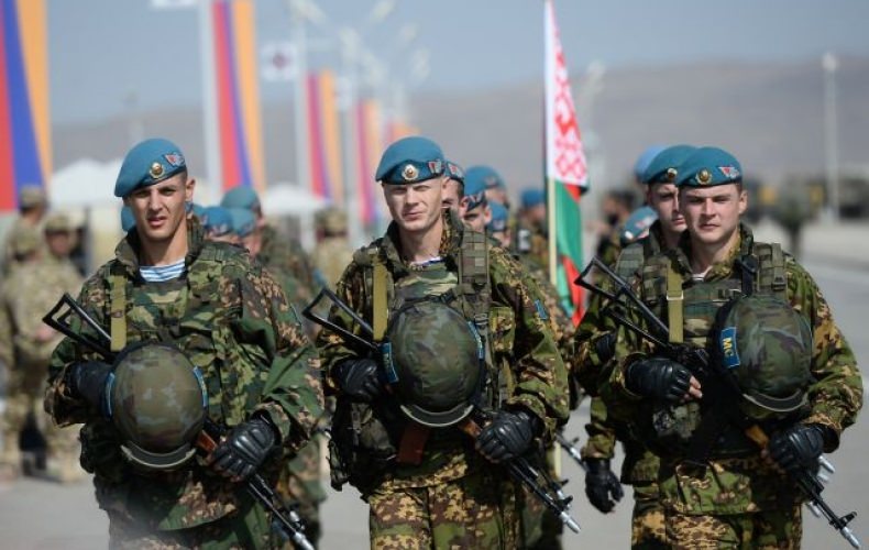 Білорусь готова відправити миротворчий контингент в Україну