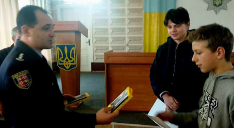 На Вінниччині двоє підлітків затримали злочинця-рецидивіста