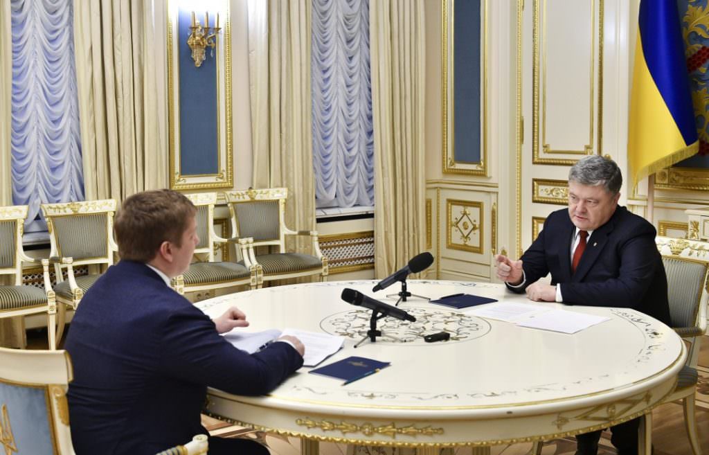 Порошенко привітав рішення Стокгольмського арбітражу щодо угоди з “Газпромом”: Україна отримала справжню енергетичну незалежність!