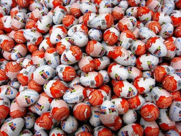 У Львові затримали жінку, яка викрала у гіпермаркеті понад дві сотні “Кіндер-сюрпризів”