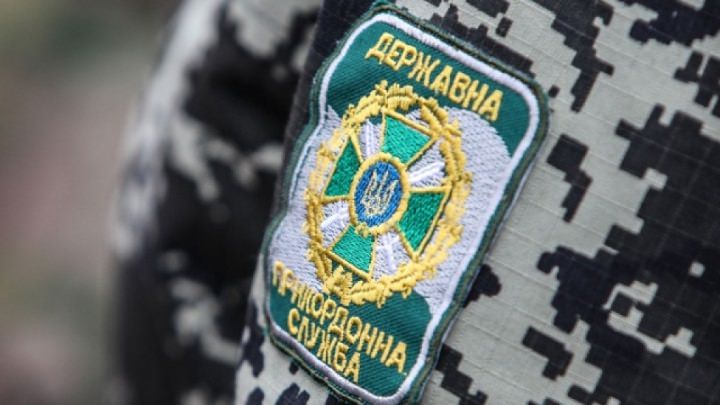 На кордоні з Румунією прикордонники відкрили вогонь: подробиці і фото