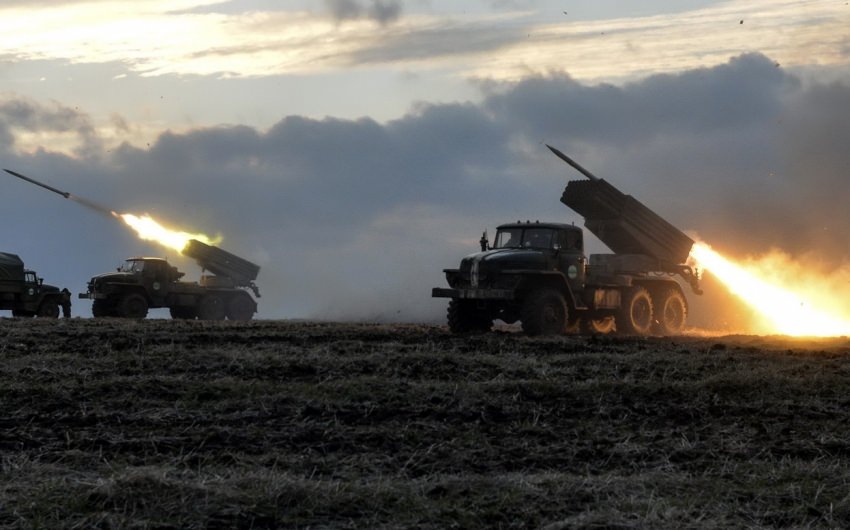 Росіяни другу добу поспіль обстрілюють Авдіївський коксохімічний завод