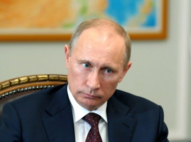 Путін продовжив обмеження на транзит товарів з України