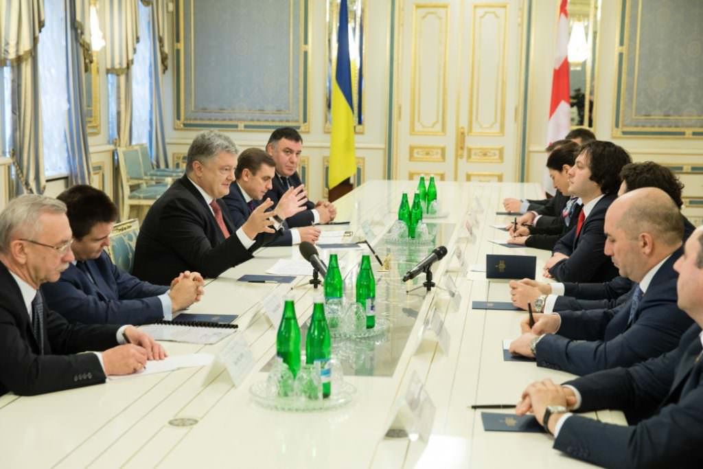Можем добавить грузинскую «составляющую»: президент о санкциях против России
