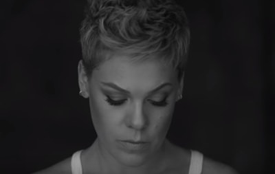 Український режисер зняла кліп для співачки Pink