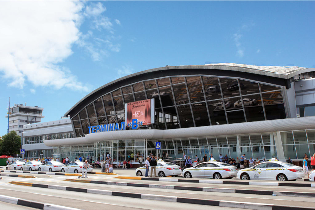 Потяг-експрес з Києва до аеропорту “Бориспіль” запрацює до кінця року – Гройсман