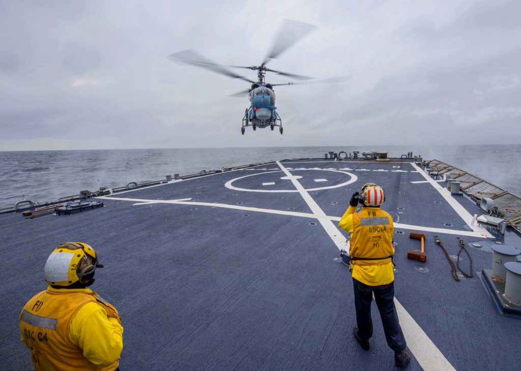 Авіація ВМС України провела спільні тренування з есмінцем США USS Carney