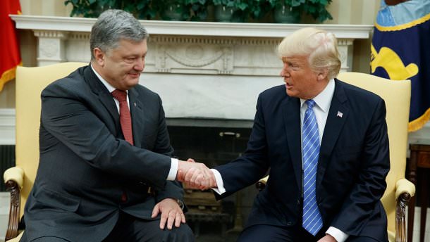 Порошенко сообщил главные темы переговоров с Трампом в Давосе