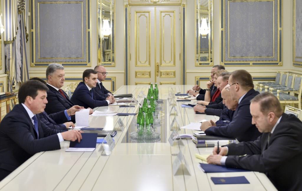 Петро Порошенко обговорив із представниками України у ТКГ пріоритети і завдання на 2018 рік