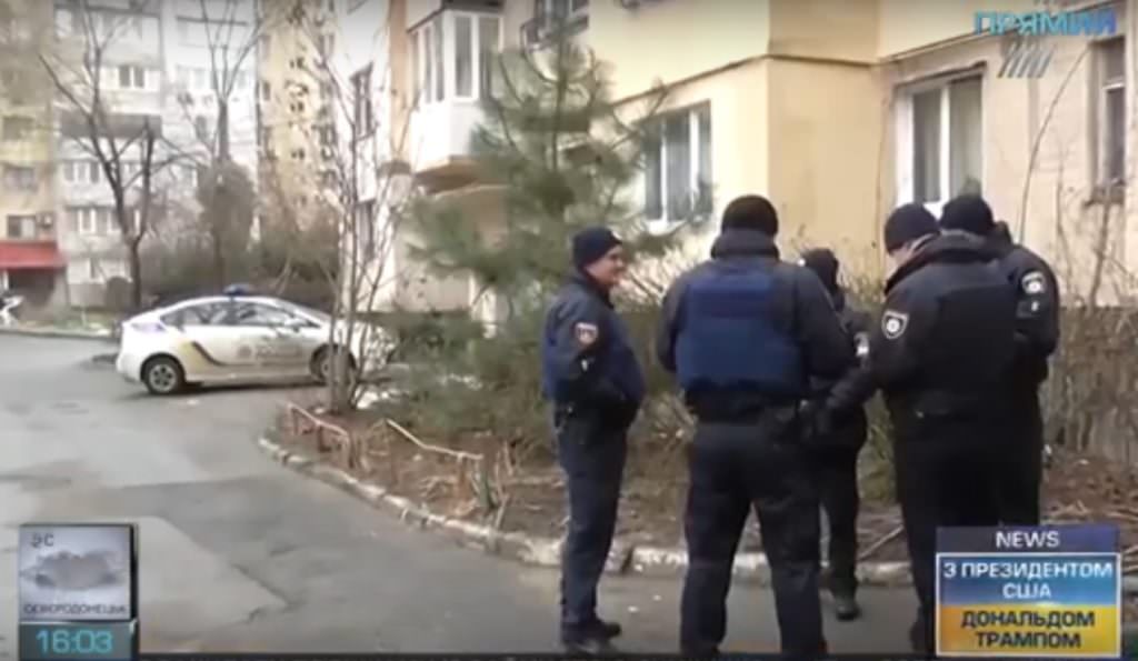 В Одессе мужчина из окна квартиры устроил стрельбу по прохожим: все подробности от «Прямого»