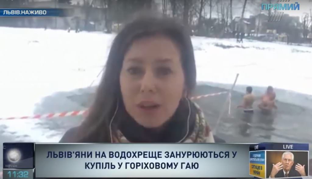 Вода сегодня особенная, хоть на улице и холодно: «Прямой» о Крещении во Львове