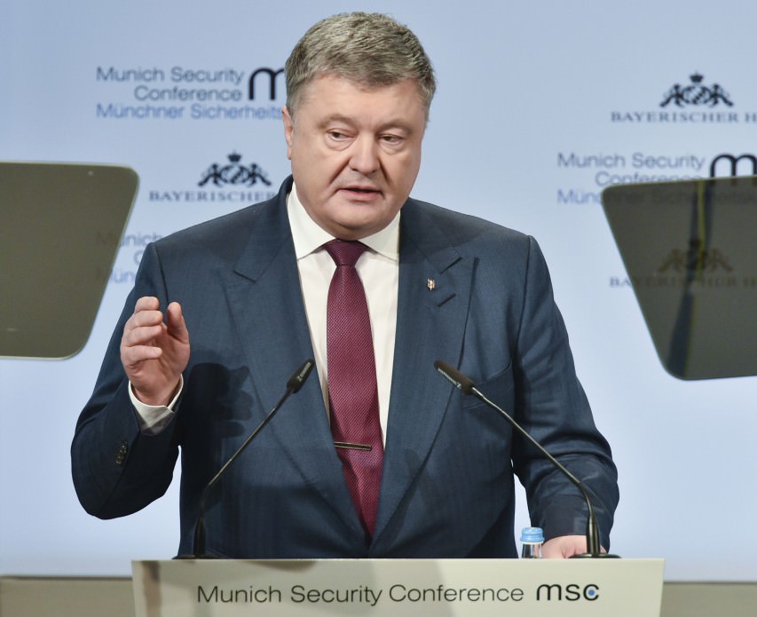 Для введения миссии миротворцев на Донбасс надо «дожать» Россию — Петр Порошенко