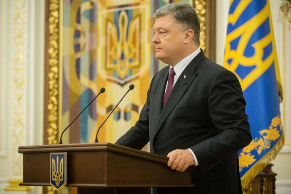 Порошенко ввел в действие решение СНБО по противодействию информационной агрессии РФ