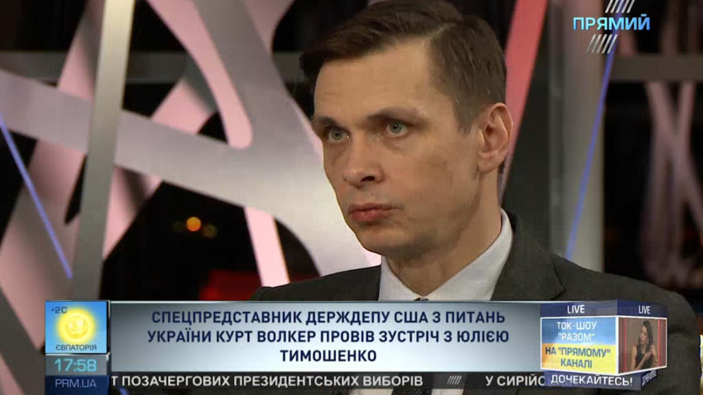 Ніякі інтереси країни у форматі молитовного сніданку вирішувати неможливо – Таран