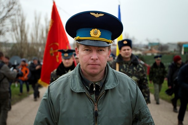 Під час анексії українських офіцерів в Криму підкуповували обіцянками високих зарплат й квартир – Мамчур