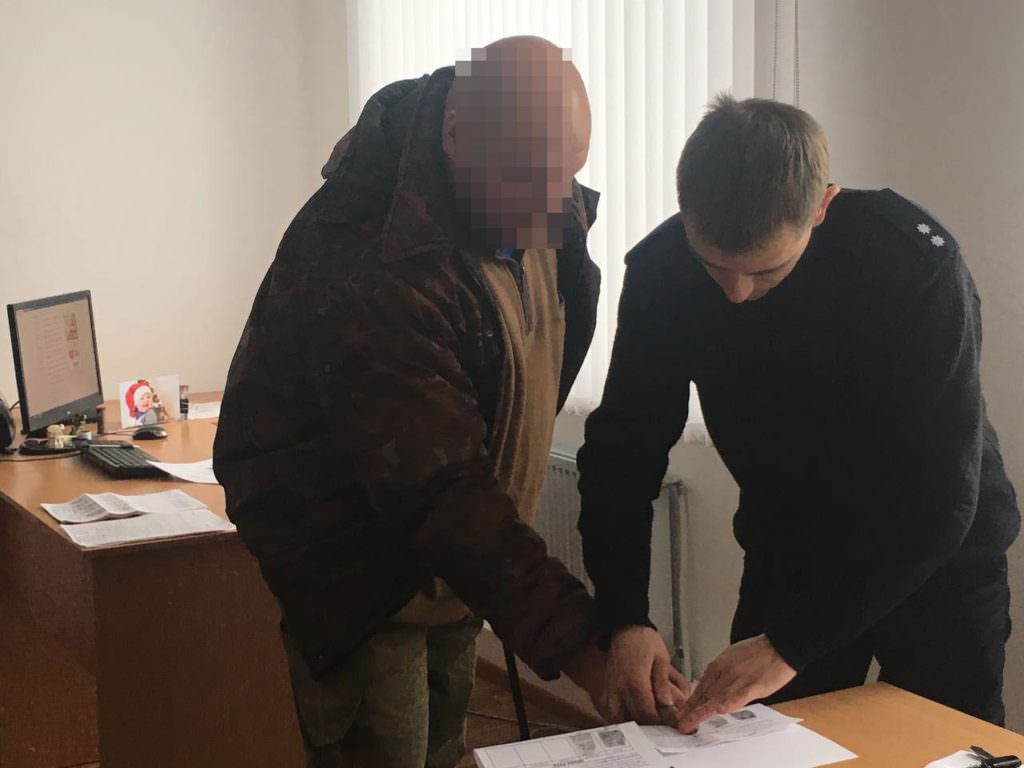 В Ровенской области около 200 добытчиков янтаря напали на полицейских: есть пострадавшие