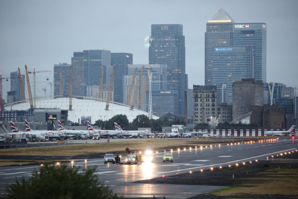 Аеропорт London City закрито через бомбу часів Другої світової війни