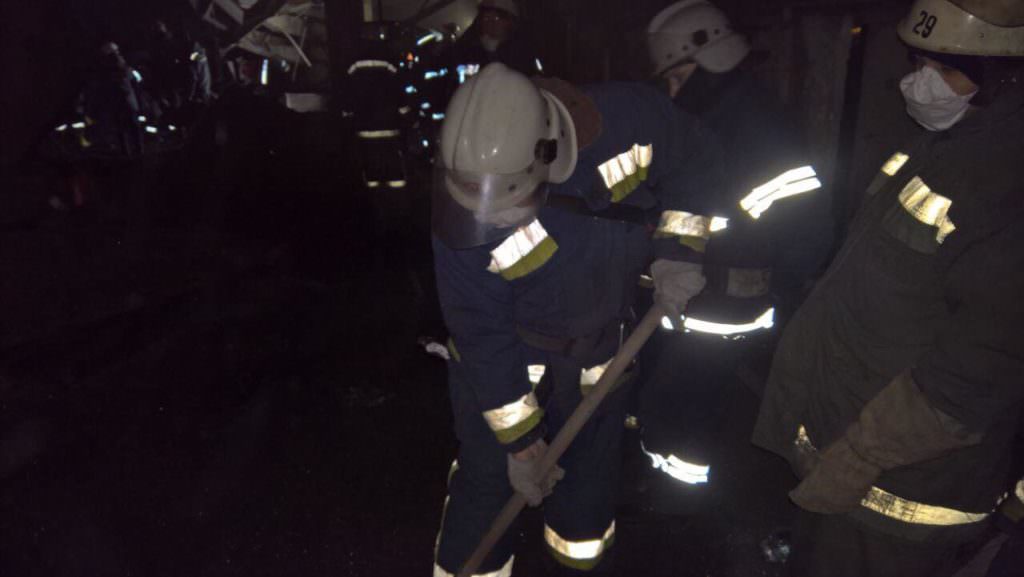 Обвал даху заводу у Кривому Розі: загинув чоловік