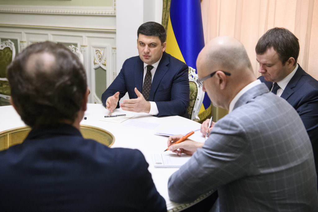 Гройман доручив перевірити обставини обшуку силовиками “Нової пошти”