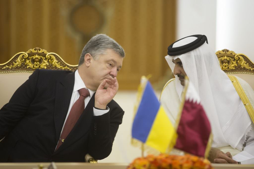 Порошенко провів переговори щодо постачання в Україну газу з Катару