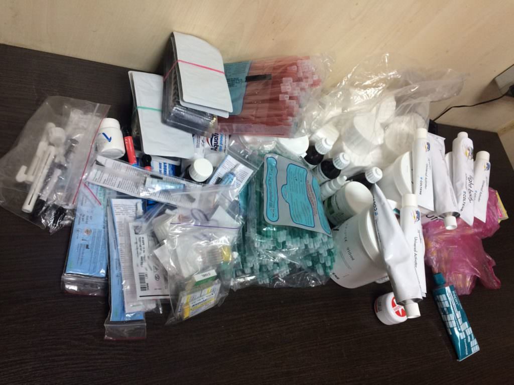 У бойовиків дефіцит ліків: на Донеччині прикордонники виявили велику партію медпрепаратів