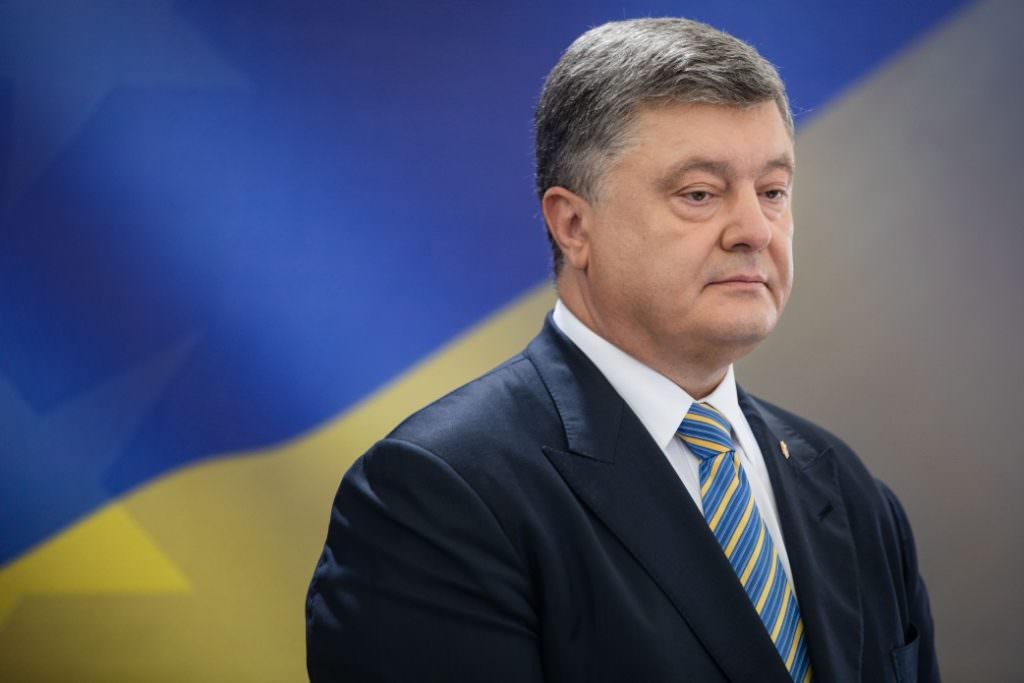 Порошенко надеется, что антикоррупционный суд в Украине появиться уже в мае