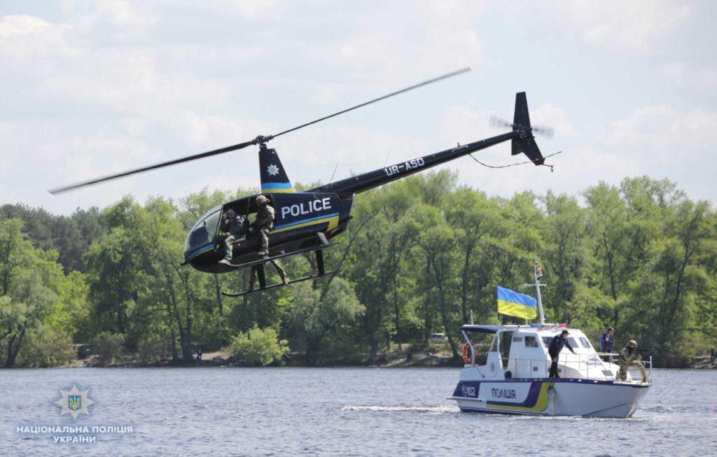 Нацполіція розпочинає набір пілотів у новий вертолітний загін