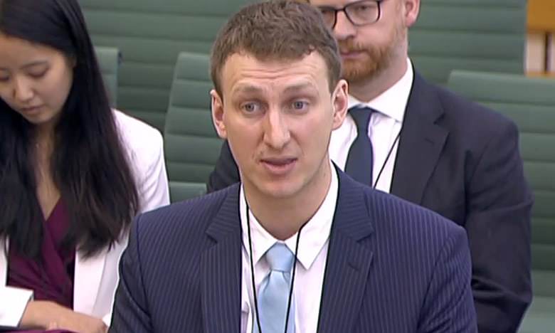 Facebook та вибори у США: розробник додатку для Cambridge Analytica розповів про зв’язки з Росією