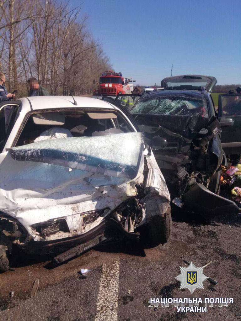 Жахлива ДТП на Харківщині: четверо загиблих, серед яких двоє дітей
