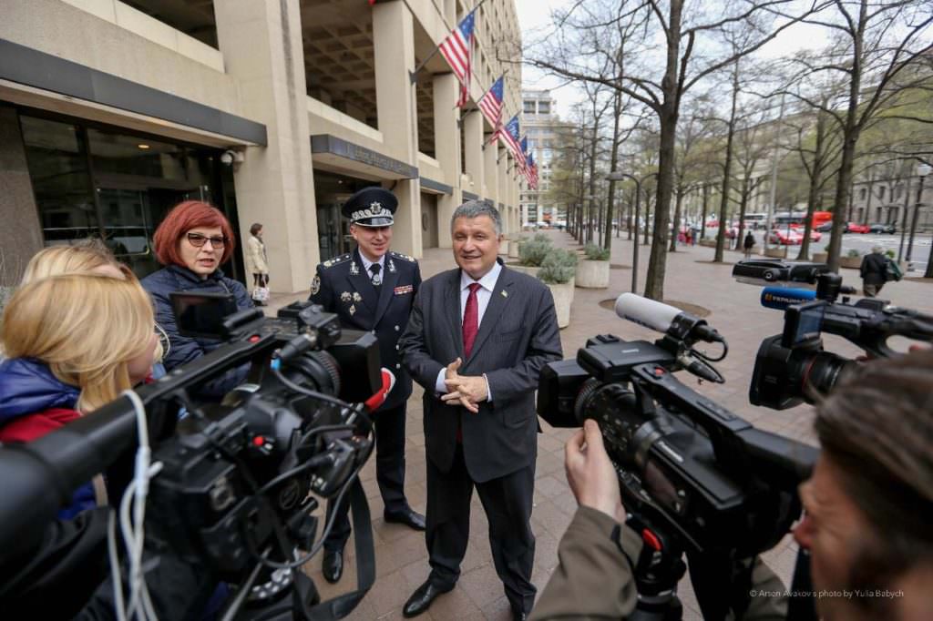 МВС України та ФБР підписали меморандум про співробітництво